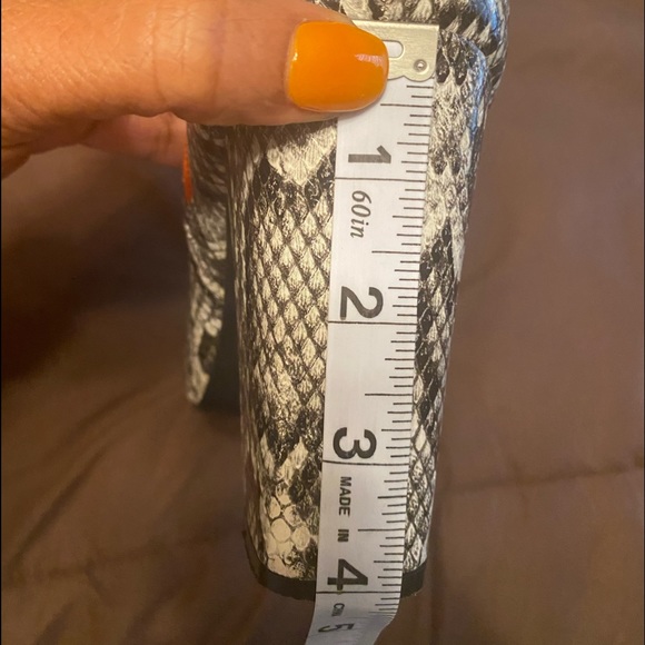 Red Kiss Snake Neonlights boots (E) - Picture 9 of 10